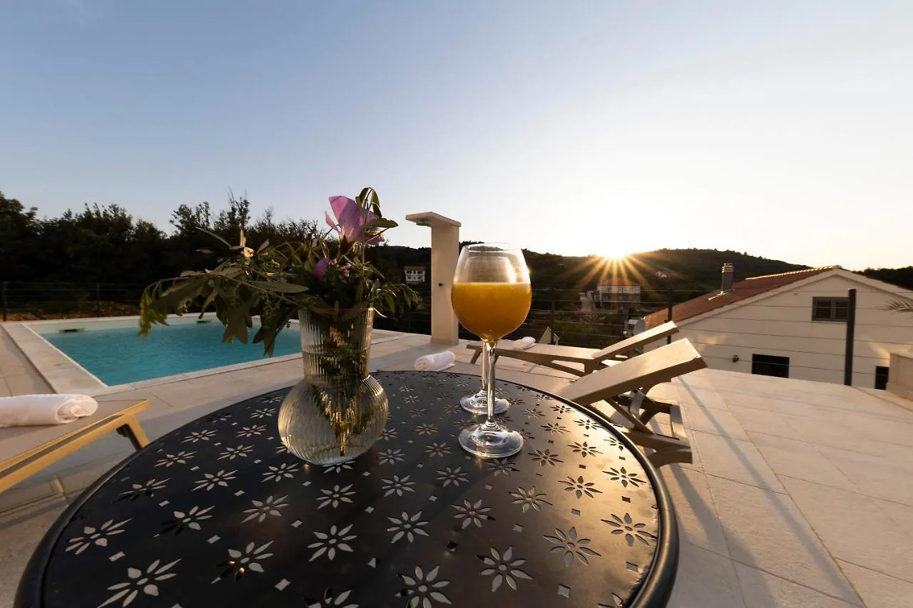 Tilagus Holiday Villa - Perla Zman 0*,